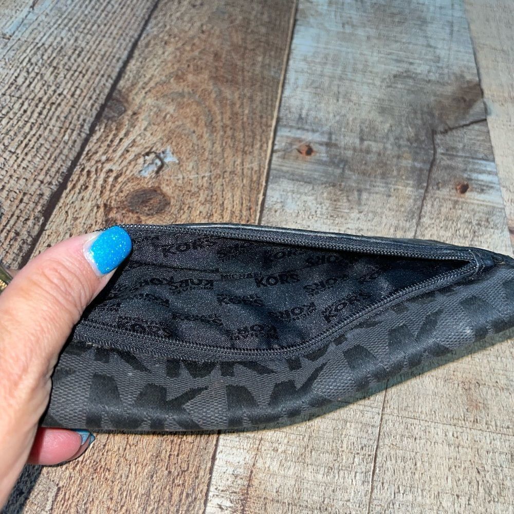 Michael Kors black fabric wallet - Picture 8 of 13